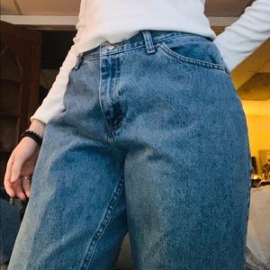 Chic mom jeans
